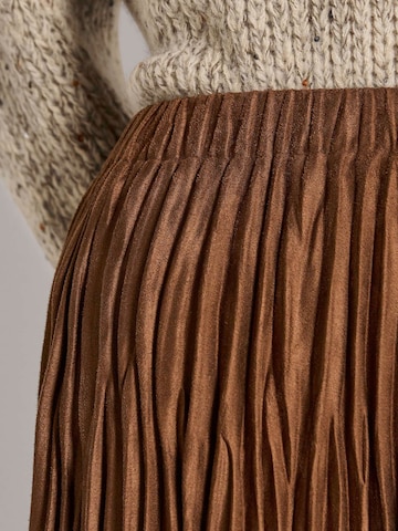 MADELEINE Skirt in Brown