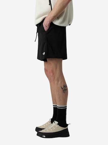 regular Pantaloni sportivi 'Class V Pathfinder Belted Short NF0A8BHV' di THE NORTH FACE in nero