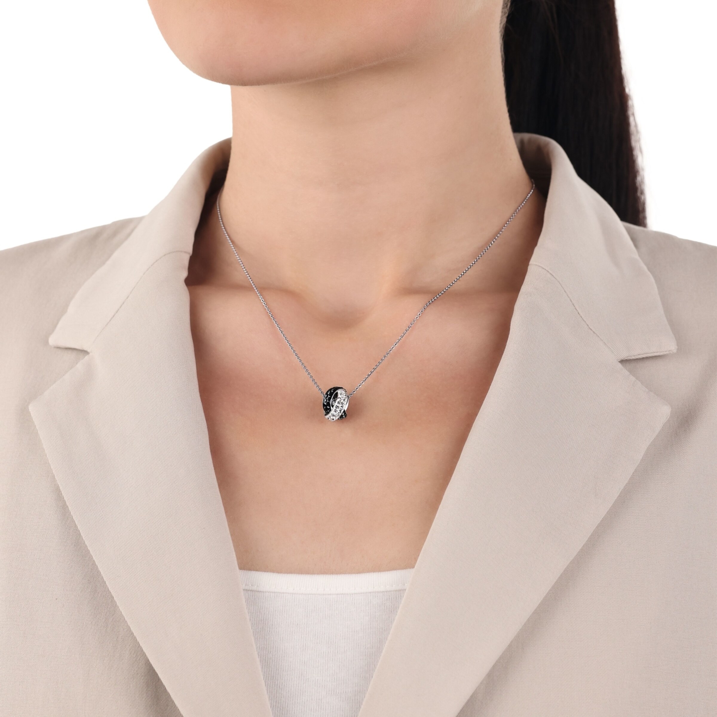 AMOR Necklace in Silver: front