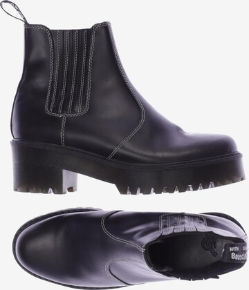 Dr. Martens Dress Boots in 43 in Black: front