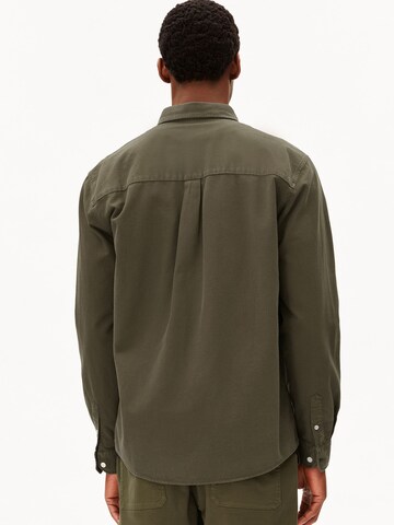 ARMEDANGELS Comfort fit Button Up Shirt in Green
