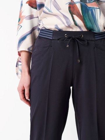 TONI Loose fit Pleated Pants in Blue