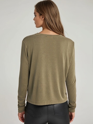 Tricou de la Funky Buddha pe verde