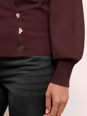 Friends Like These Плетена жилетка в червено