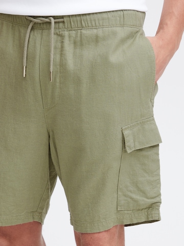 !Solid Regular Cargo Pants 'Ferris' in Green