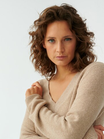 TATUUM Strickkleid 'PLITI' in Beige