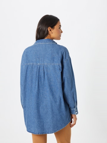 Monki Blouse in Blauw