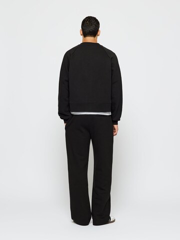 Burocs Wide leg Workout Pants 'Sweat Seam' in Black