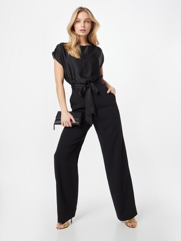 SWING Jumpsuit in Schwarz