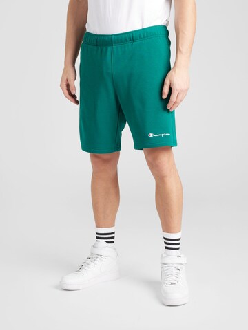 Regular Pantaloni de la Champion Authentic Athletic Apparel pe verde: față