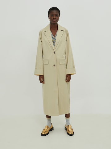 EDITED Between-seasons coat 'Luna' in Beige: front