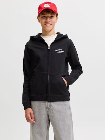 Jack & Jones Junior Sweatvest 'JORNORREBRO TYPO' in Zwart: voorkant