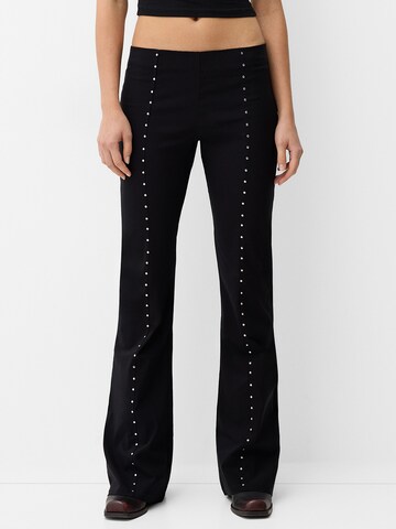 évasé Pantalon Bershka en noir : devant