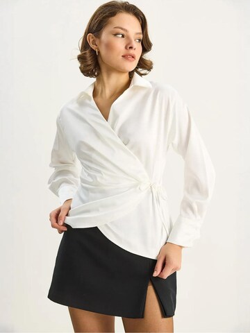 Chemisier Bianco Lucci en blanc