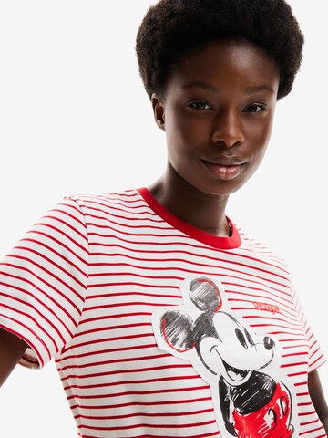 T-shirt Desigual en rouge