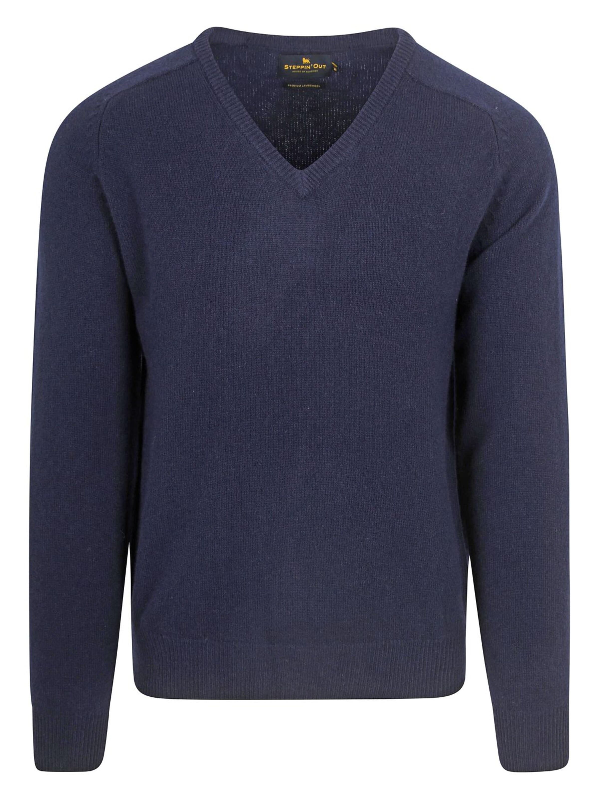 Steppin' out Sweater in Blue: front