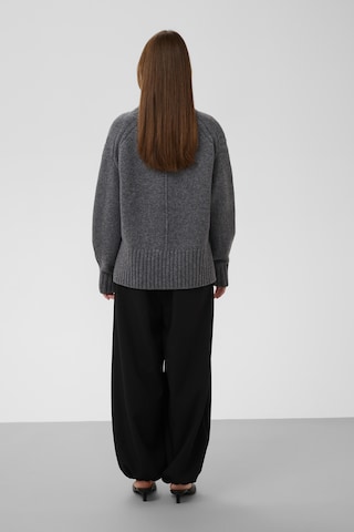 SOAKED IN LUXURY - Pullover 'Moline' em cinzento