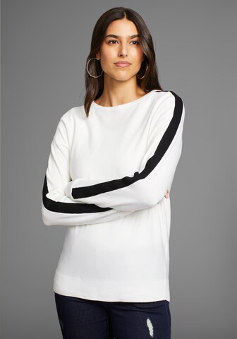 LAURA SCOTT Sweater in White: front