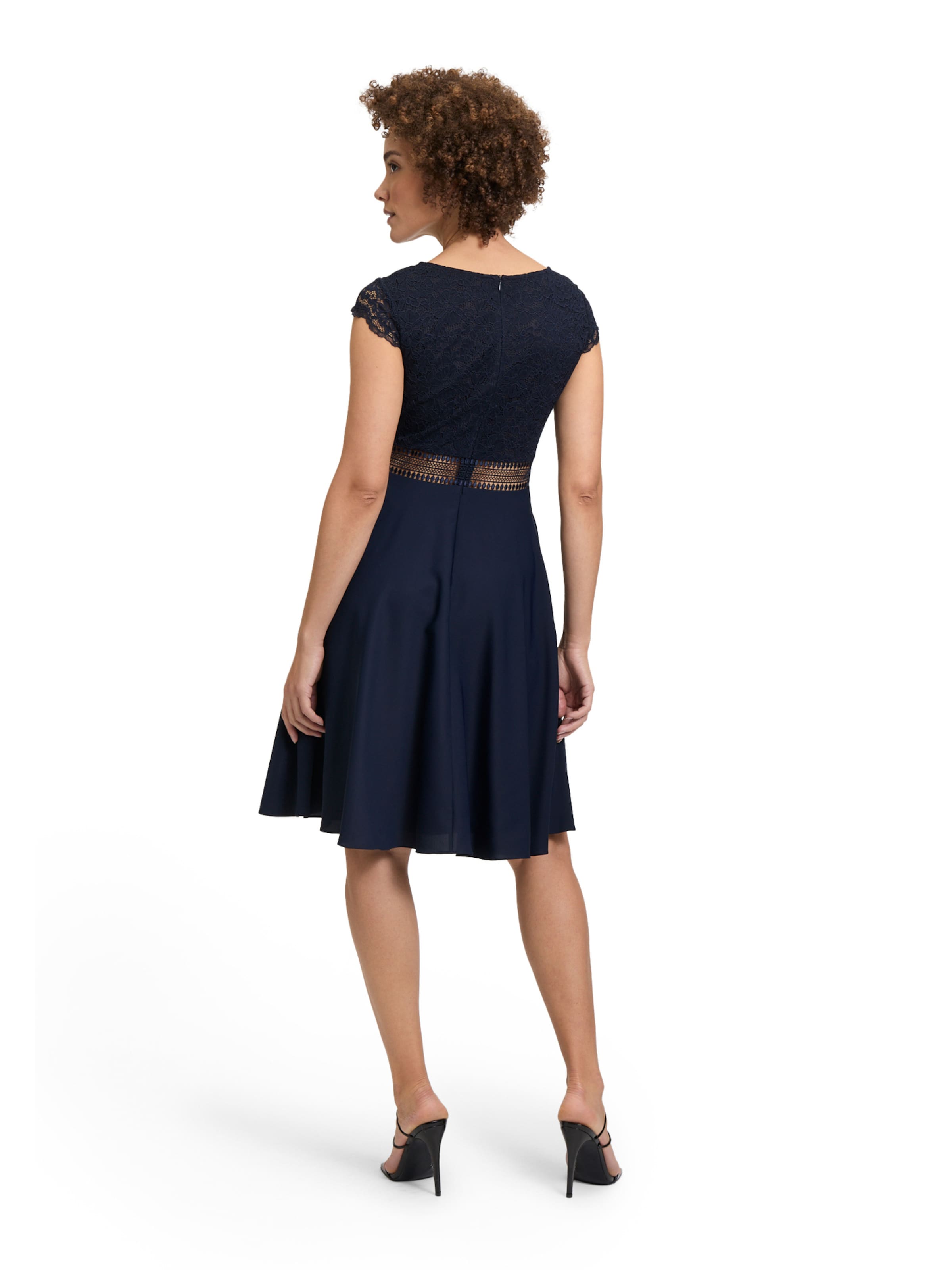 Robe de cocktail Vera Mont en bleu