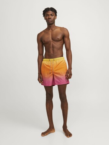 JACK & JONES - Bermudas 'Fiji' en naranja