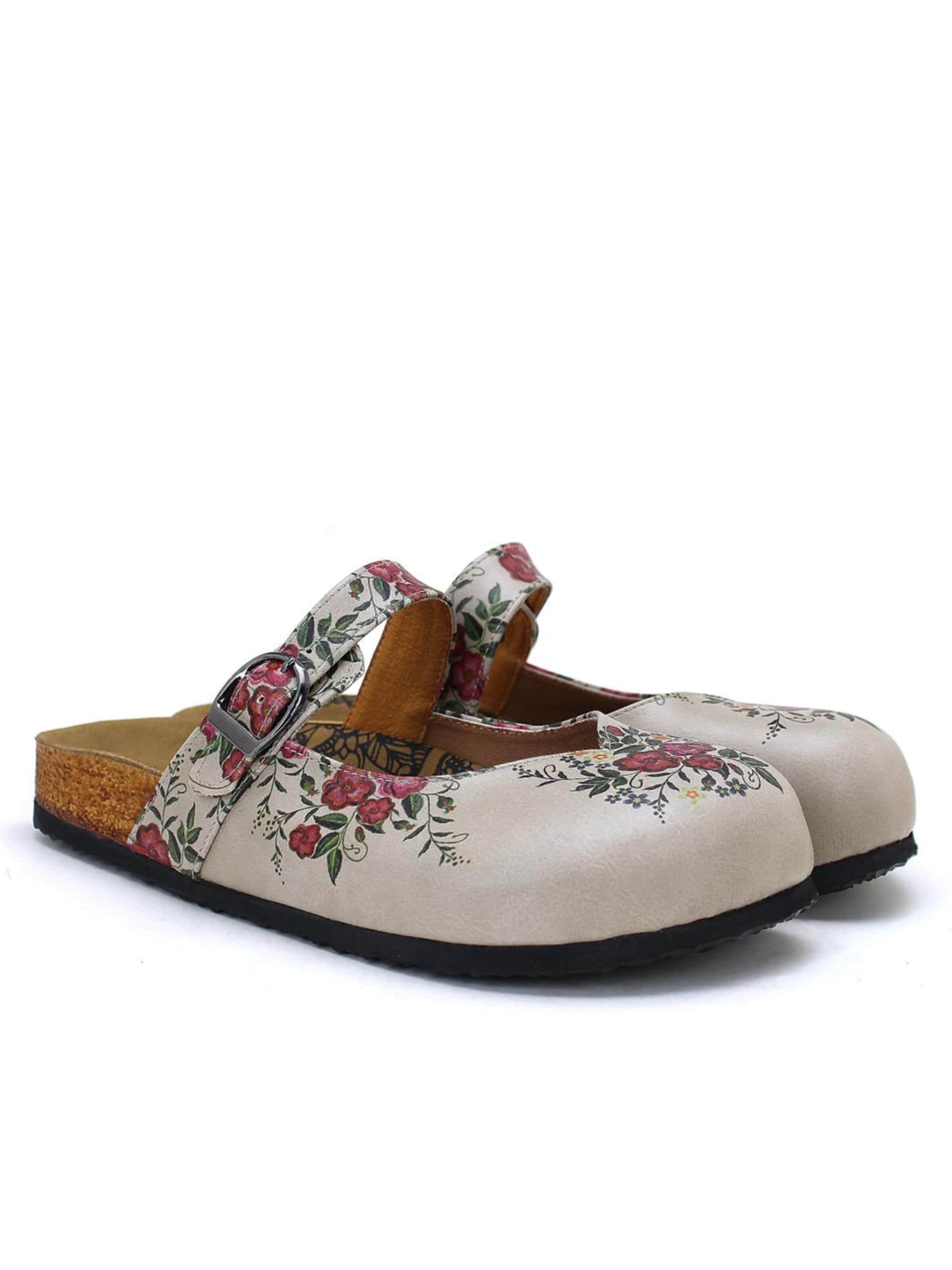 Goby Clogs 'Women Calceo Beige Clogs CAL2211 with flowers' in Beige
