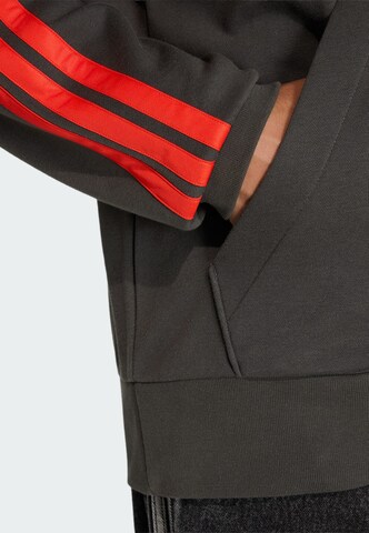 ADIDAS PERFORMANCE Sportsweatshirt 'Audi Formula One Team DNA' in Schwarz