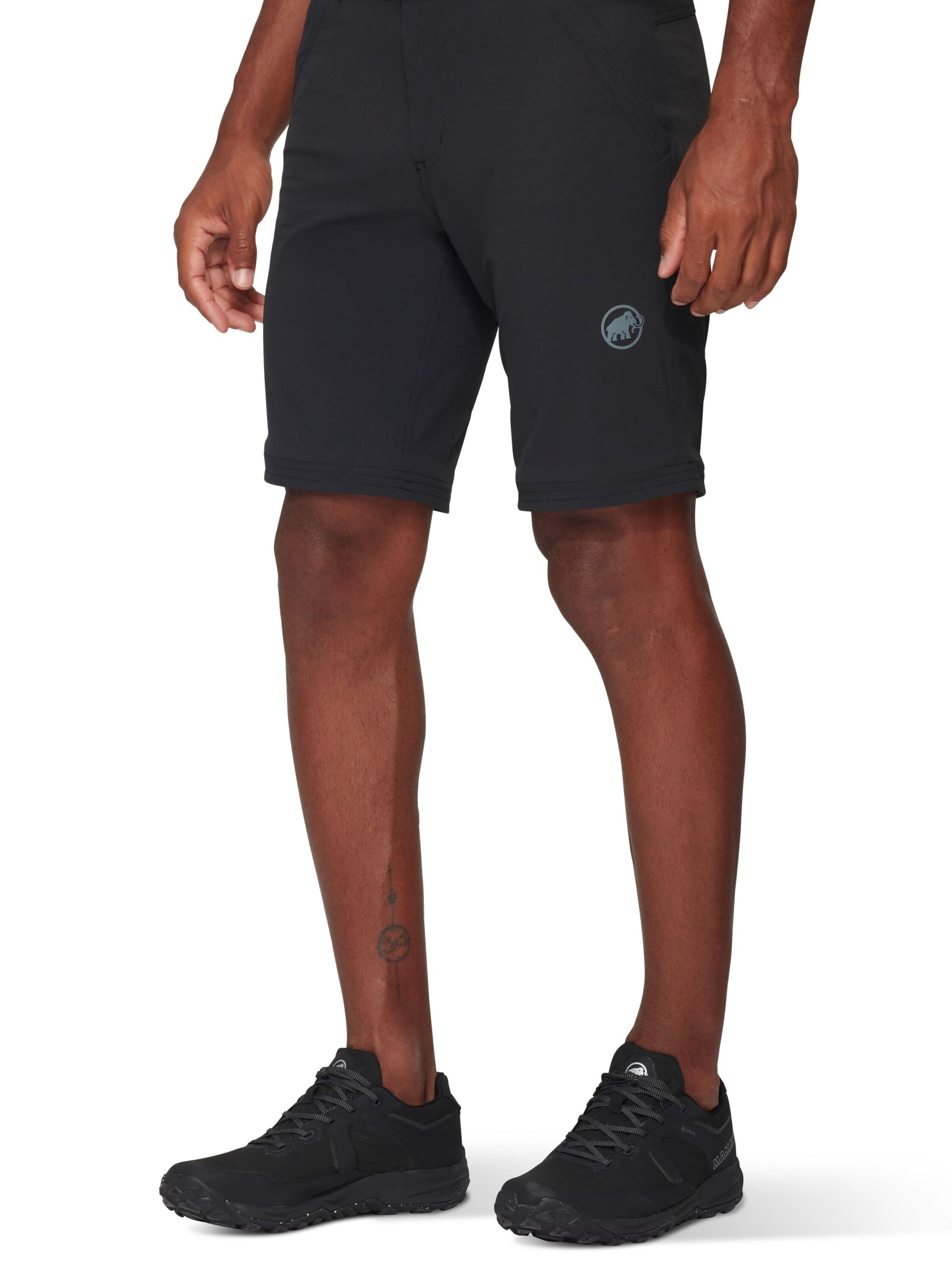 MAMMUT Regular Outdoor Pants in Black