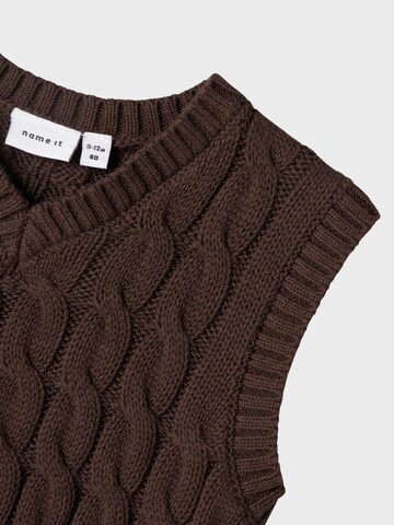 NAME IT Bodywarmer in Bruin