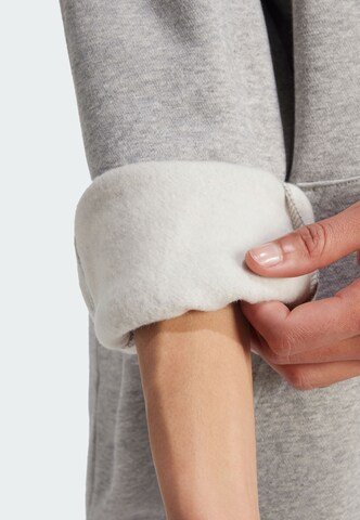 ADIDAS ORIGINALS Sweatshirt 'Essentials' in Grijs