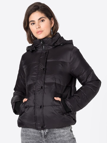 SISTERS POINT Between-Season Jacket 'DUSTY' in Black: front