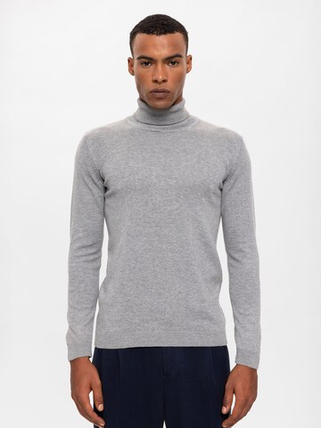 Pull-over Antioch en gris : devant