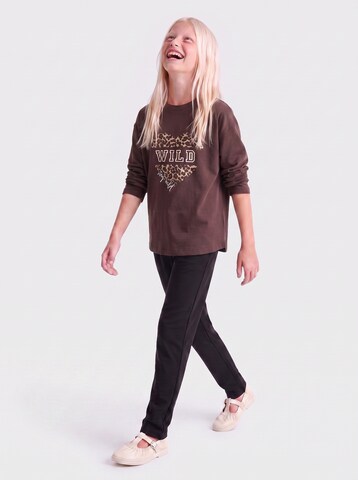 ONLY GIRLS - Camisola 'KOGSCARLETT' em castanho