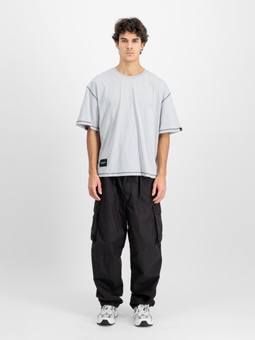ALPHA INDUSTRIES Футболка 'Studio' в Серый