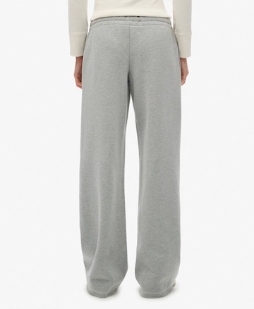 Wide Leg Pantalon 'Athletic Essentials' Superdry en gris