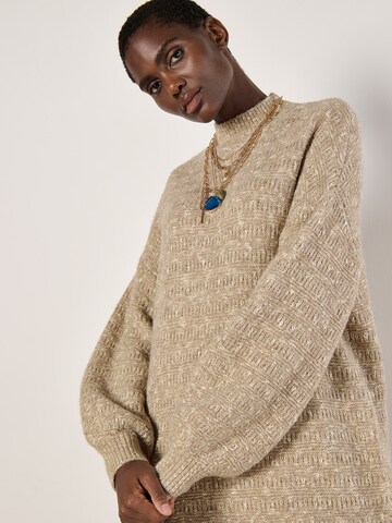 Robes en maille Apricot en beige