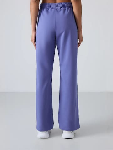 Tommy Life Wide Leg Jogginghose in Blau