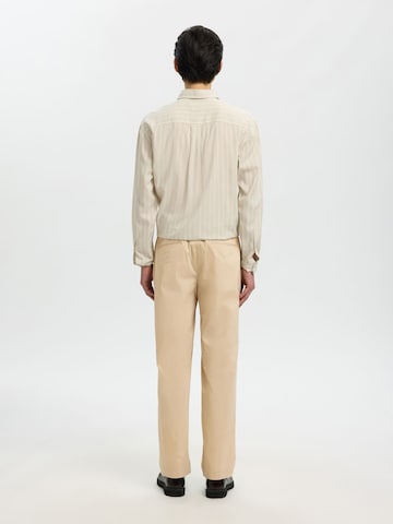 regular Pantaloni di SELECTED in grigio