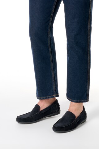 GEOX Slipper in Schwarz