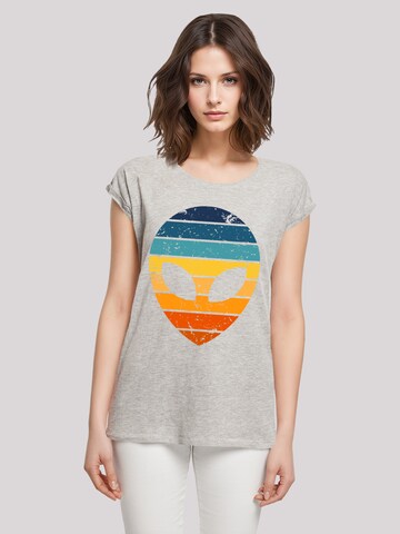 T-shirt 'Alien Sonnenuntergang Retro' F4NT4STIC en gris : devant