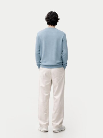 GOBI Cashmere Svetr 'Men's Essential Crewneck Cashmere Sweater' – modrá