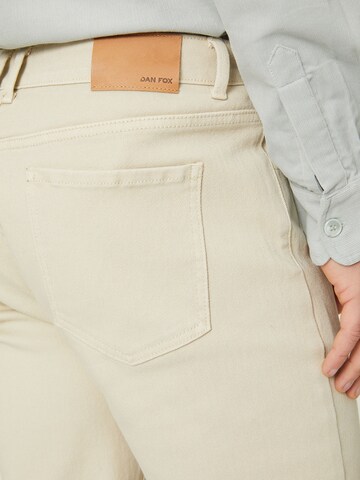 regular Jeans 'Rico' di DAN FOX APPAREL in beige