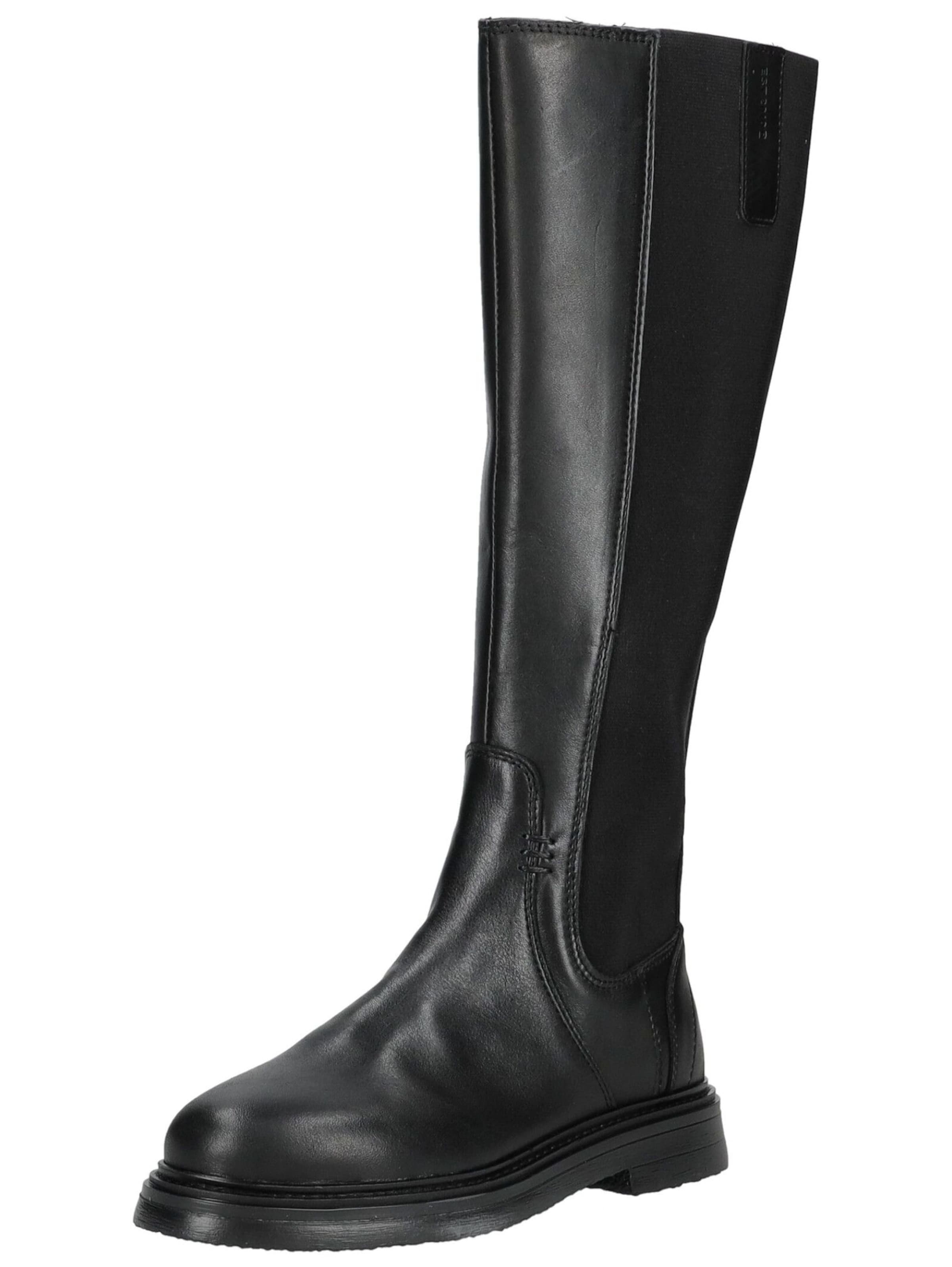 PAVEMENT Boot in Black: front