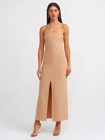 Dilvin Dress in Beige: front