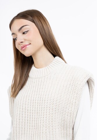 MYMO Пуловер в бяло
