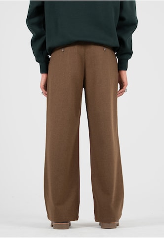 Wide leg Pantaloni con pieghe di Prohibited in marrone