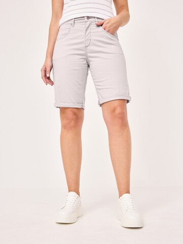 PADDOCKS Regular Shorts 'Anna' in Weiß: Vorderseite
