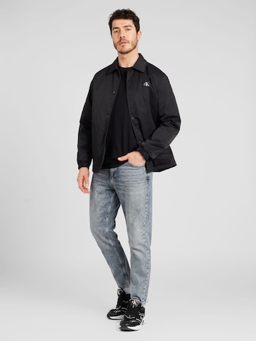 Calvin Klein Jeans regular Φθινοπωρινό και ανοιξιάτικο μπουφάν σε μαύρο