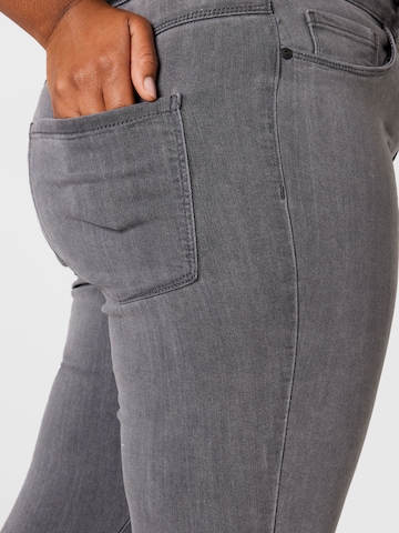 ONLY Carmakoma Skinny Jeans 'STORM' in Grau