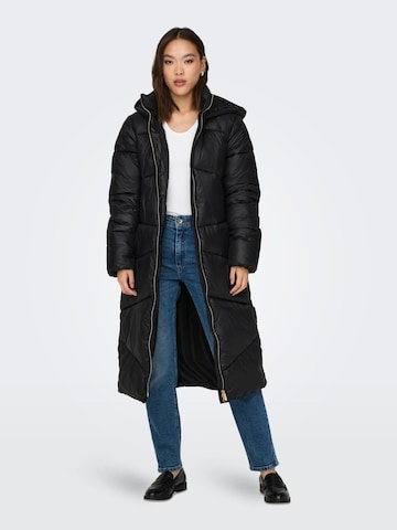 Manteau mi-saison 'Hella' ONLY en noir