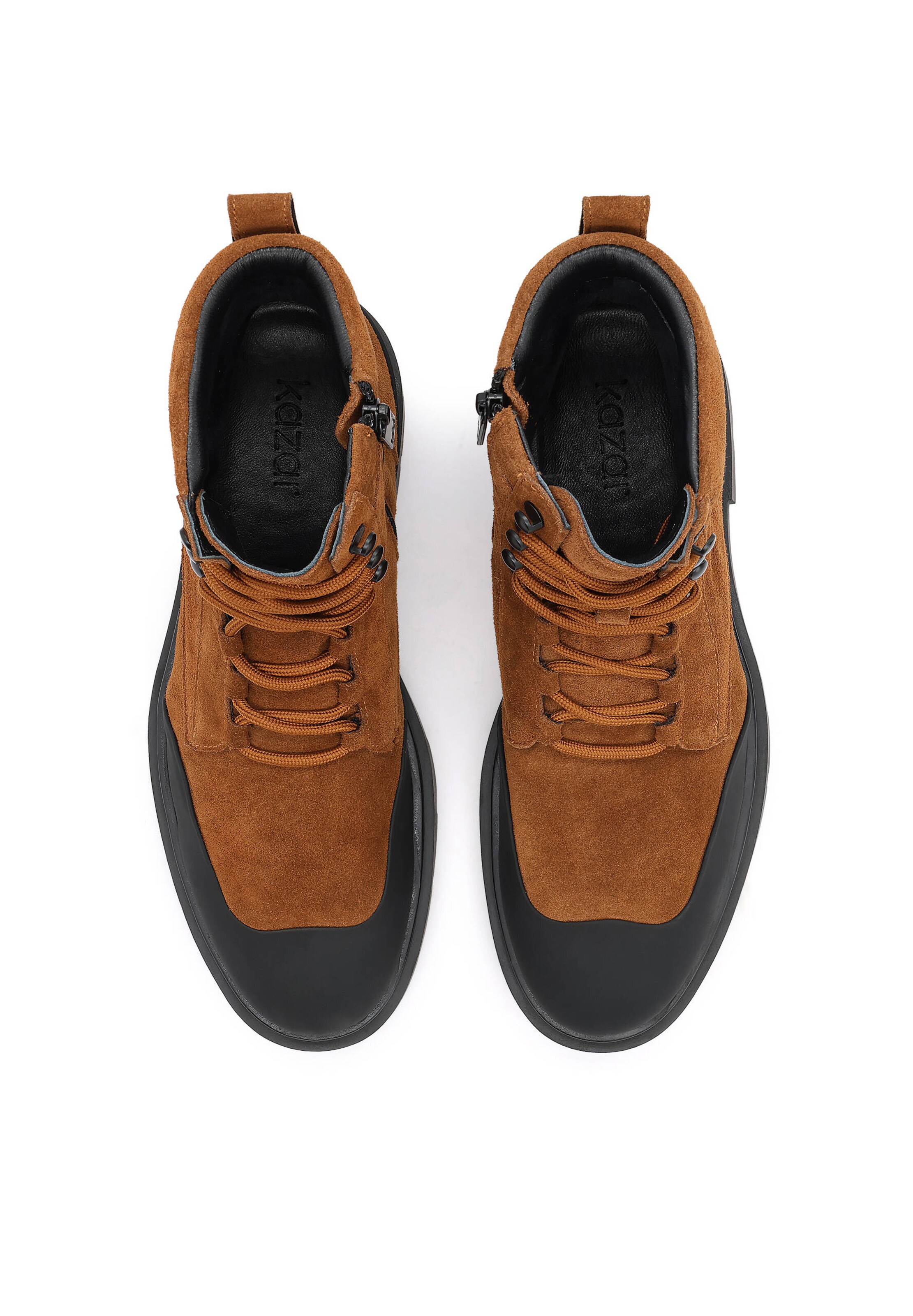 Boots stringati di Kazar in marrone